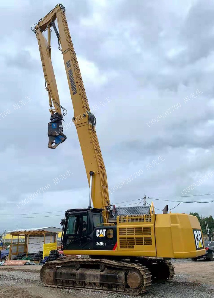 【挖掘機(jī)加長臂】挖掘機(jī)加長臂讓建筑垃圾變廢為寶